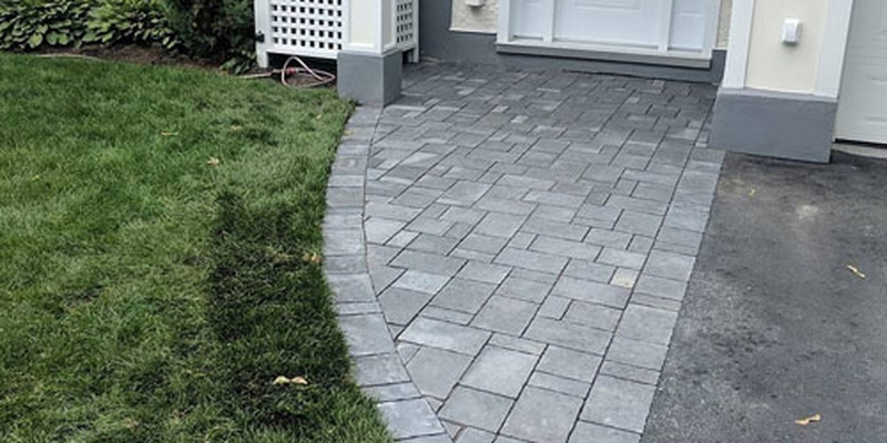 front%20walkway%20interlock%20black%20pavers%20ottawa